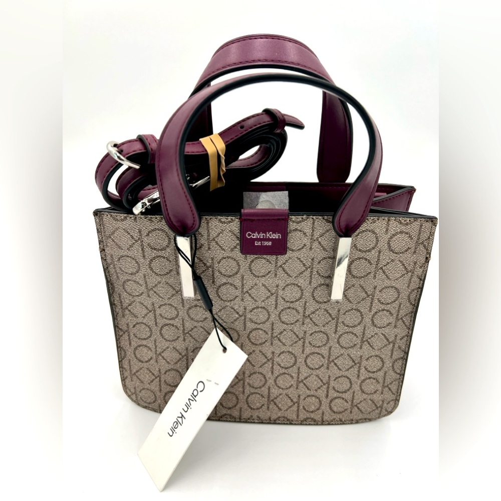CALVIN KLEIN - Audrey Crossbody Bag - Picture 11 of 11